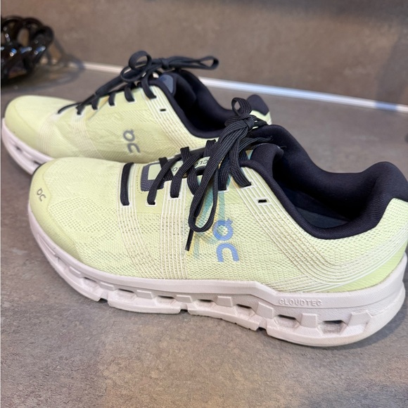 On Cloud “cloud Go” Shoes *GREAT USED CONDITION” - Picture 1 of 12